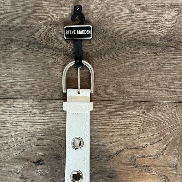 Steve Madden Belt - Picture 2 of 2